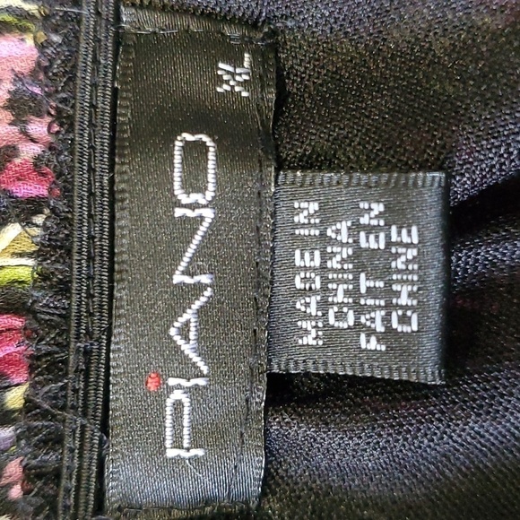 Piano, Womens top, three layers of pintucks pleats. Short sleeves size XL. Y2K - Picture 6 of 9